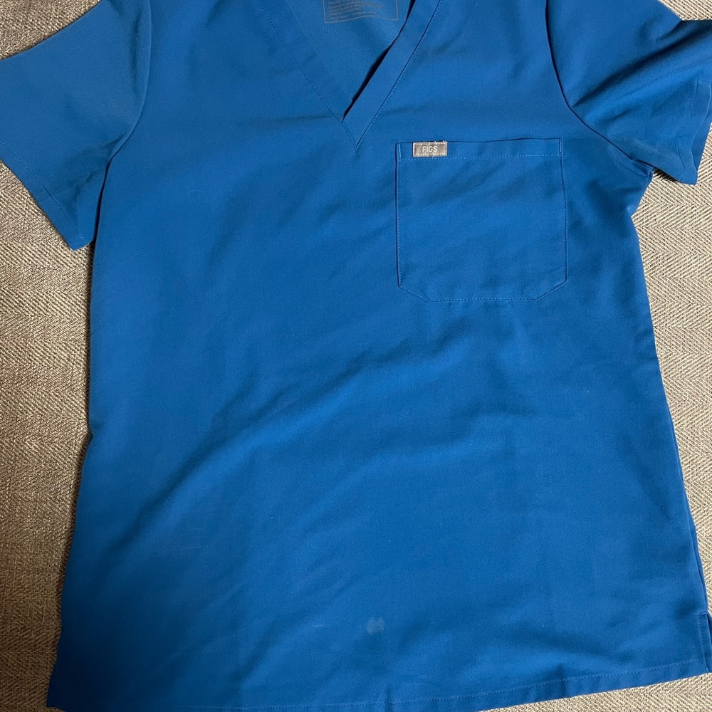 FIGS royal blue scrub set size small